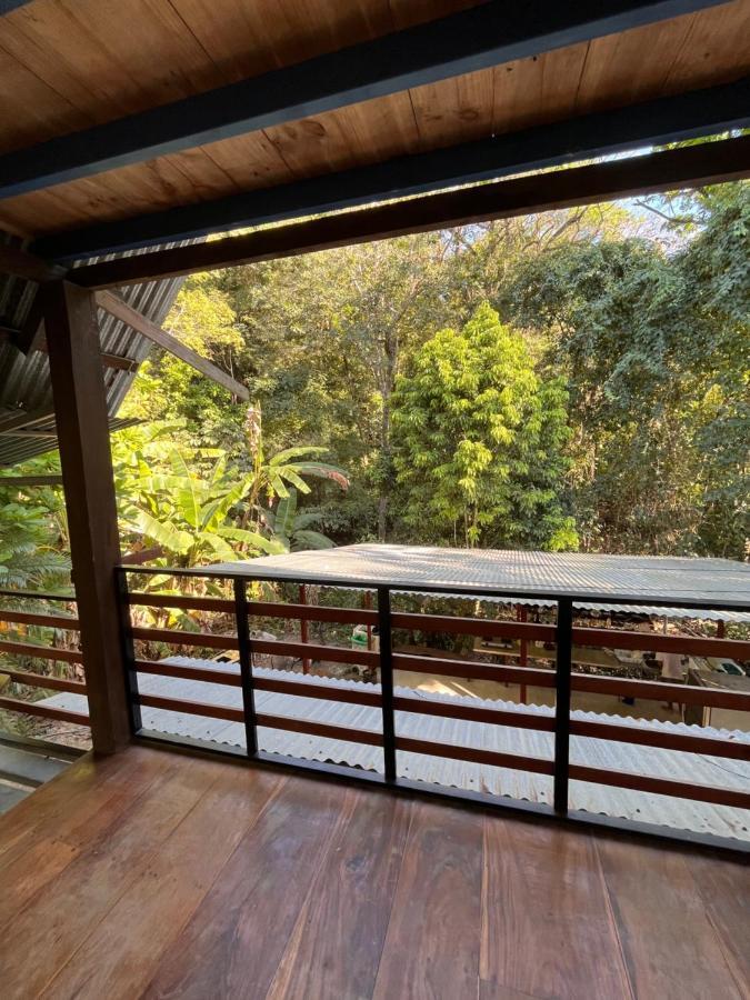 Hostel Tuanis Surf Camp Playa Santa Teresa  Екстериор снимка