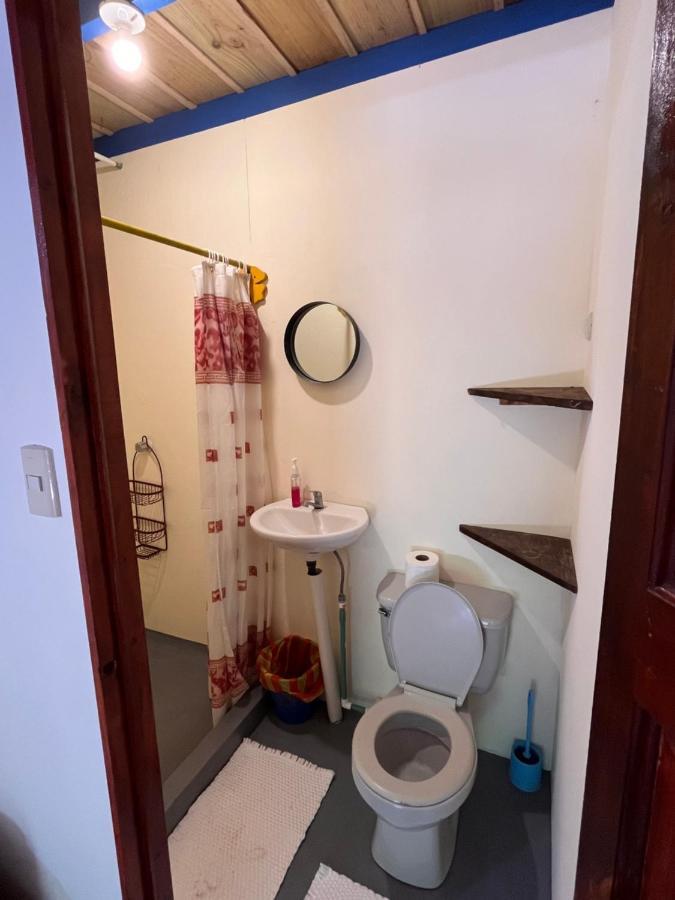 Hostel Tuanis Surf Camp Playa Santa Teresa  Екстериор снимка