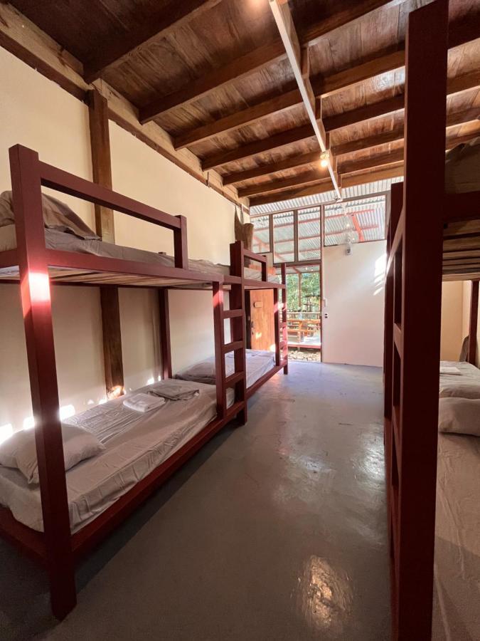Hostel Tuanis Surf Camp Playa Santa Teresa  Екстериор снимка
