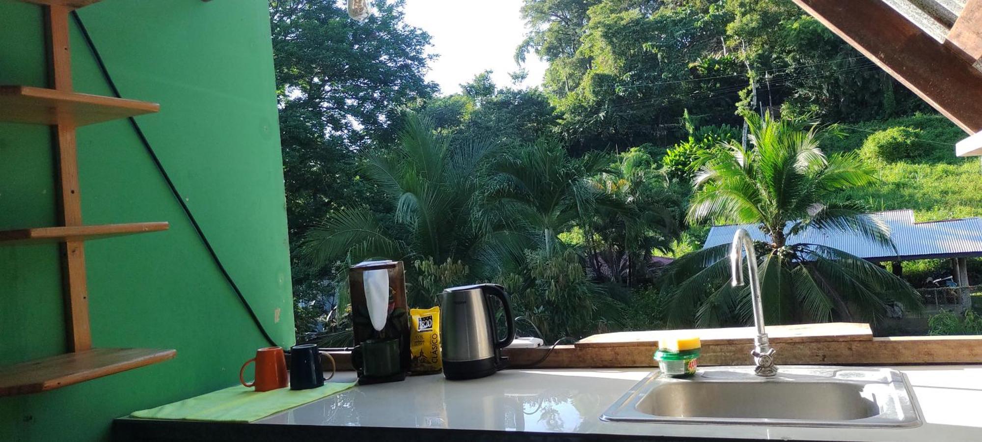 Hostel Tuanis Surf Camp Playa Santa Teresa  Екстериор снимка
