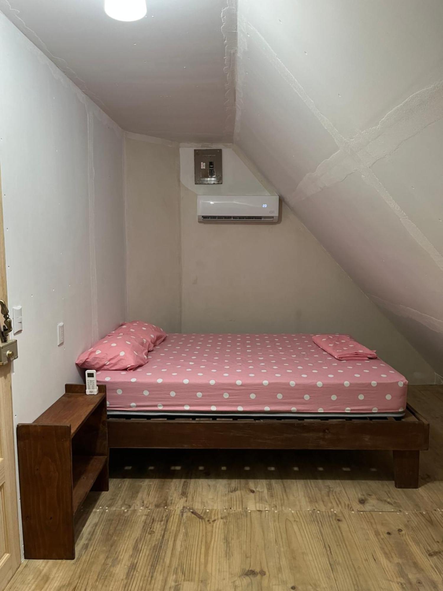 Hostel Tuanis Surf Camp Playa Santa Teresa  Екстериор снимка